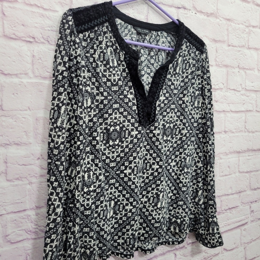 Lucky Brand Boho Geometric Medallion Blouse M Bell Sleeve Hippie Cottagecore - Picture 4 of 9